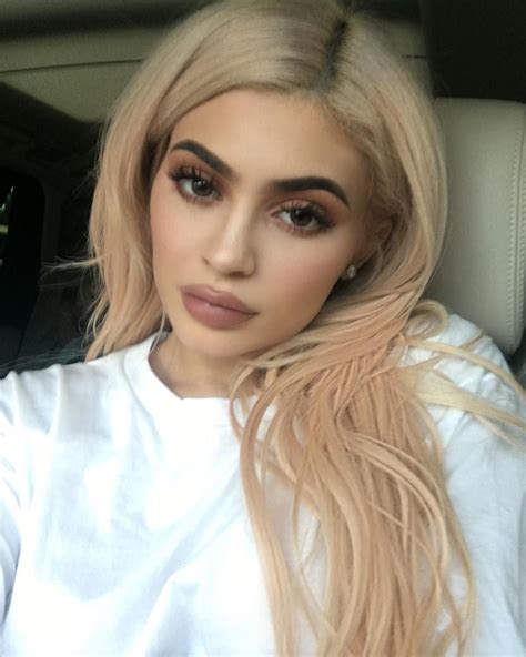 kylie page full|Kylie (@kyliejenner) • Instagram photos and videos.